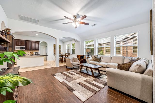 118 Wood Drake Place, Tomball, TX 77375
