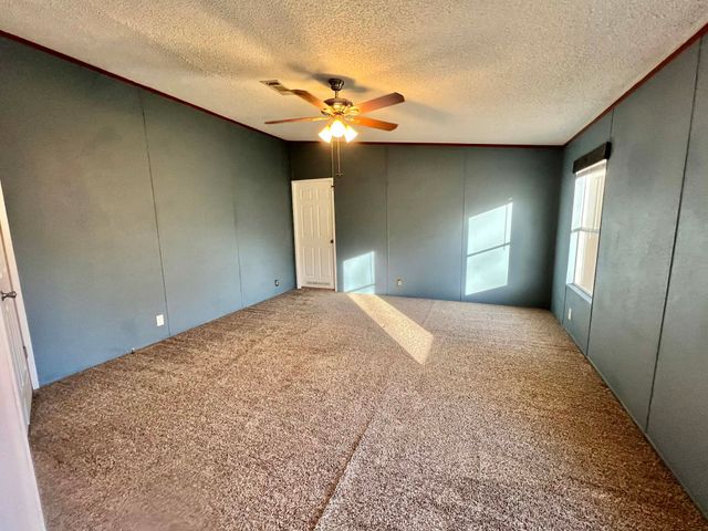 1085 Highland Circle, Springtown, TX 76082