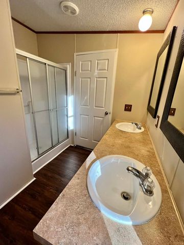 1085 Highland Circle, Springtown, TX 76082