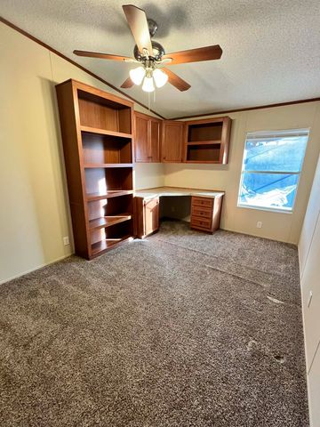 1085 Highland Circle, Springtown, TX 76082