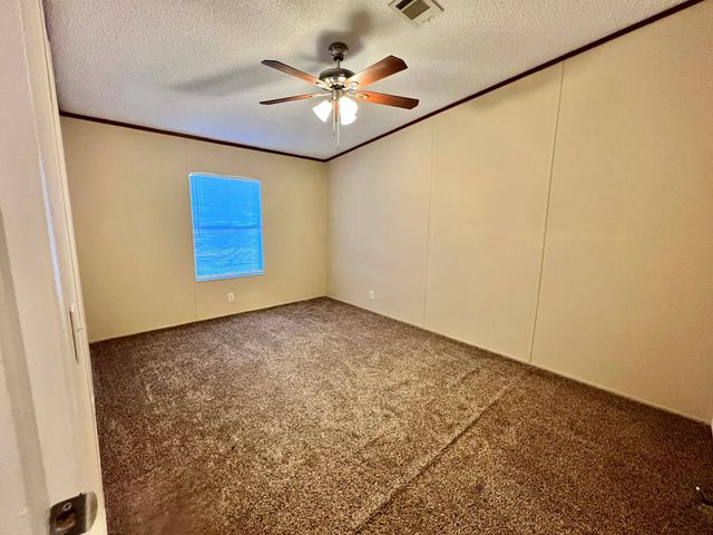 1085 Highland Circle, Springtown, TX 76082