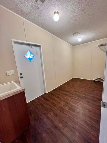 1085 Highland Circle, Springtown, TX 76082