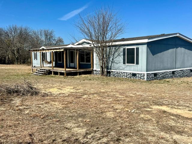 1085 Highland Circle, Springtown, TX 76082