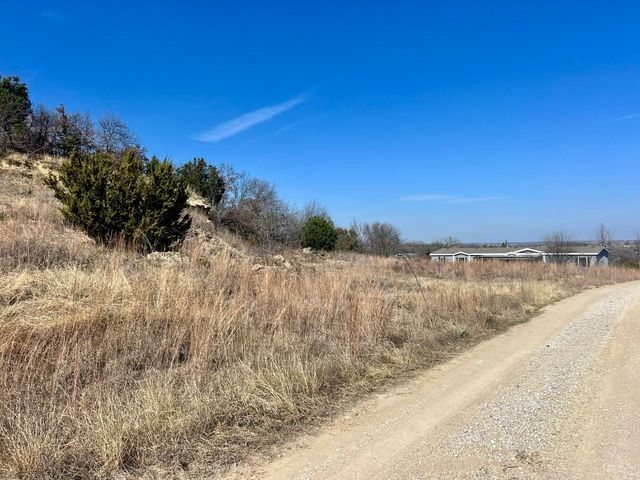 1085 Highland Circle, Springtown, TX 76082