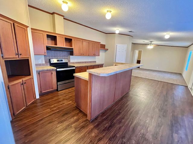 1085 Highland Circle, Springtown, TX 76082