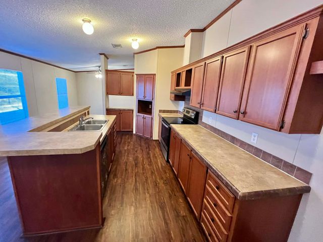 1085 Highland Circle, Springtown, TX 76082