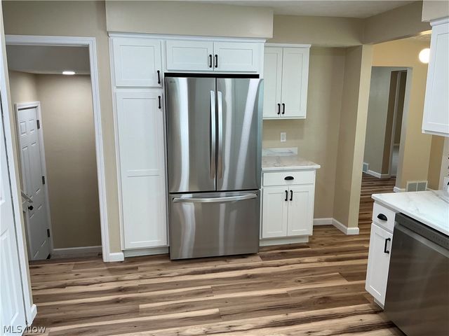 39569 Calann Drive, Elyria, OH 44035
