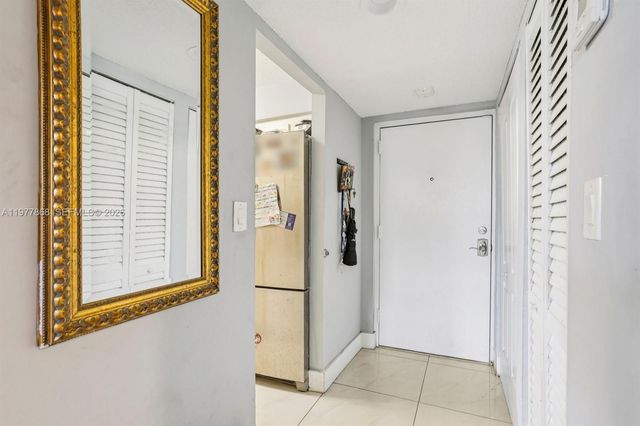 6190 Woodlands Blvd 213, Tamarac, FL 33319