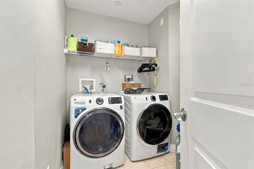 Image 12 of property listing at 1209 E CUMBERLAND AVENUE 504, Tampa, FL 33602