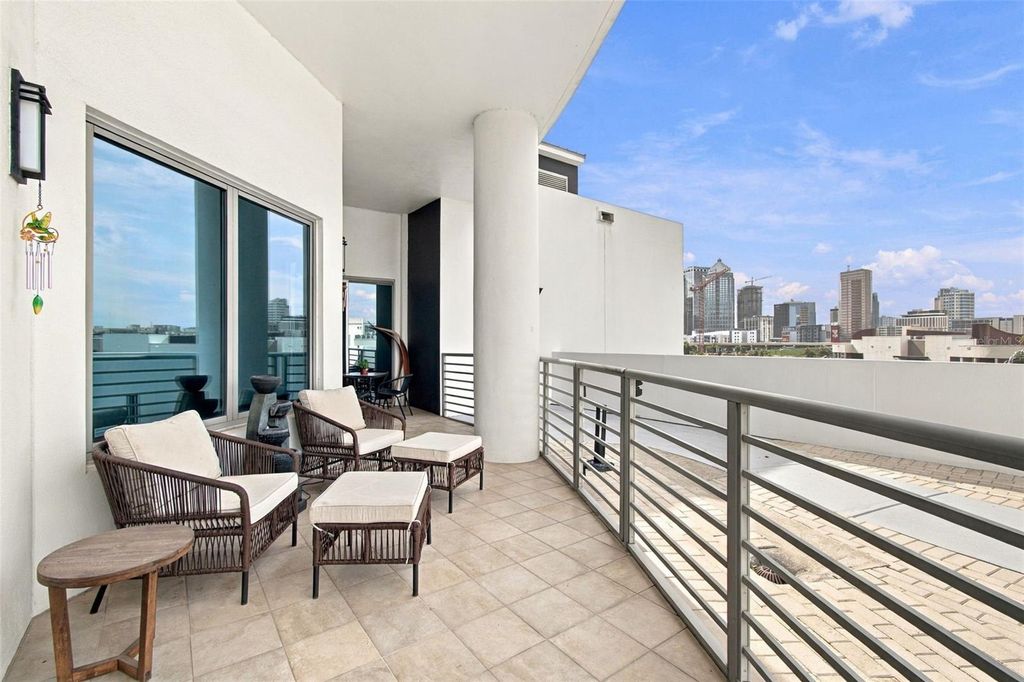Image 18 of property listing at 1209 E CUMBERLAND AVENUE 504, Tampa, FL 33602