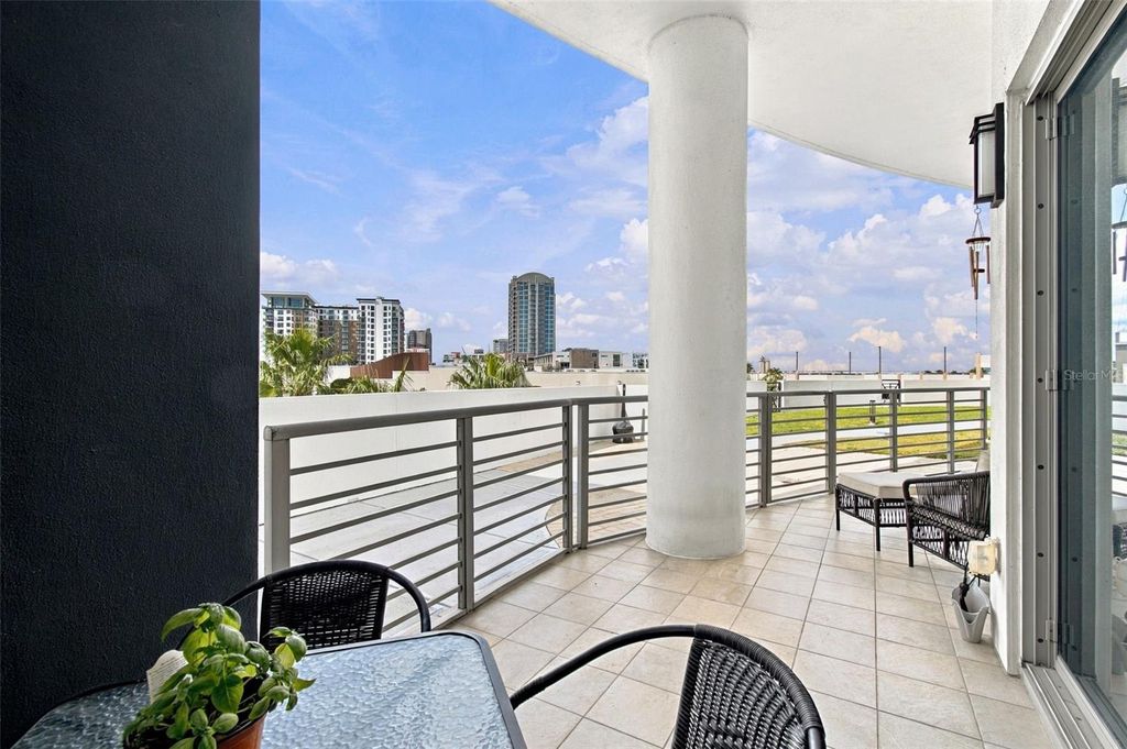 Image 19 of property listing at 1209 E CUMBERLAND AVENUE 504, Tampa, FL 33602