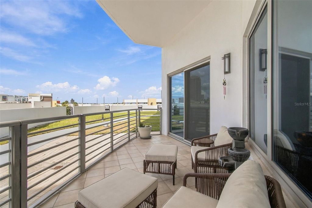 Image 21 of property listing at 1209 E CUMBERLAND AVENUE 504, Tampa, FL 33602