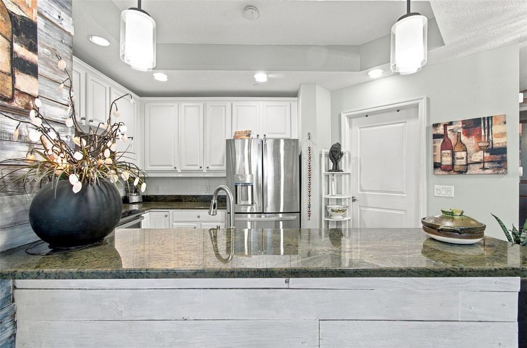 Image 10 of property listing at 1209 E CUMBERLAND AVENUE 504, Tampa, FL 33602