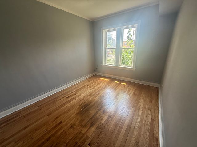 5214 W Crystal Street 1, Chicago, IL 60651