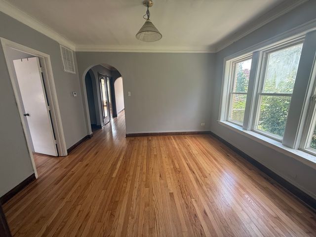 5214 W Crystal Street 1, Chicago, IL 60651