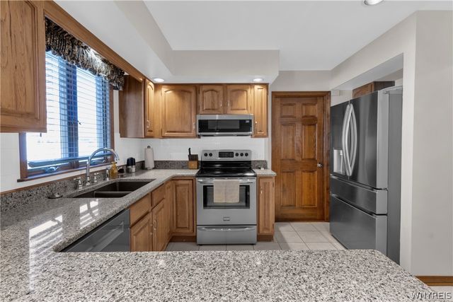 3319 Blossom Lane, Wheatfield, NY 14120