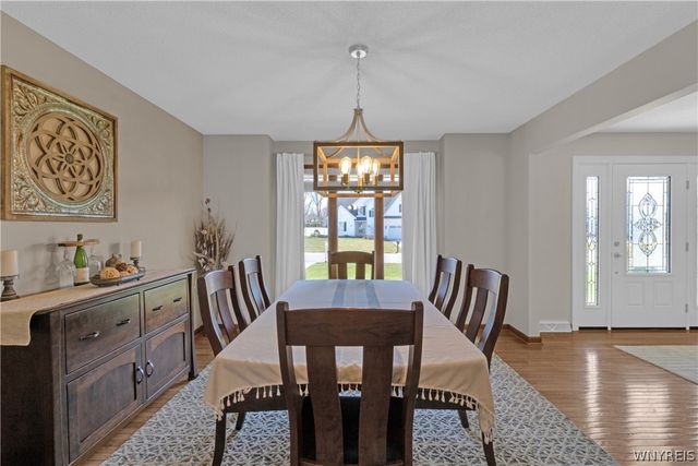 3319 Blossom Lane, Wheatfield, NY 14120