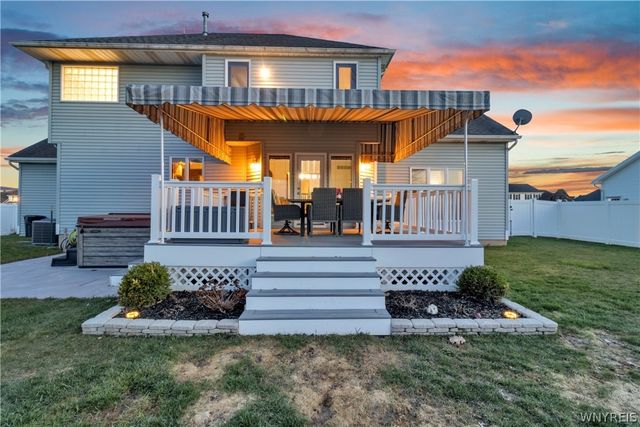 3319 Blossom Lane, Wheatfield, NY 14120