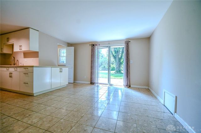 536 Brandwynne Court, Centerville, OH 45459