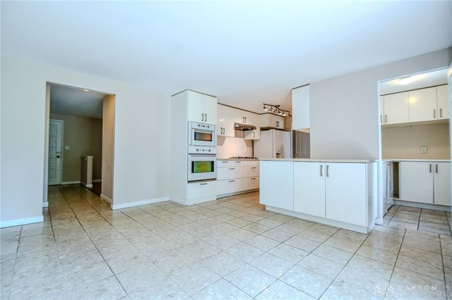 536 Brandwynne Court, Centerville, OH 45459