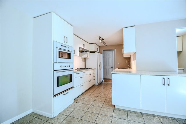 536 Brandwynne Court, Centerville, OH 45459