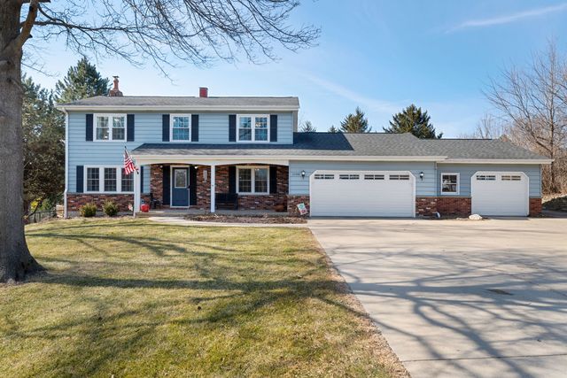 27942 N Lakeview Circle, Mchenry, IL 60051