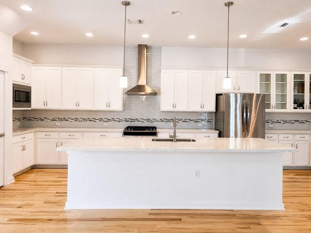 2214 Robert Browning ST, Austin, TX 78723