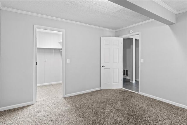 2664 Saint Johns Place, Winston-salem, NC 27106