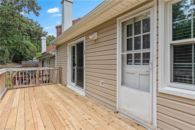 2664 Saint Johns Place, Winston-salem, NC 27106