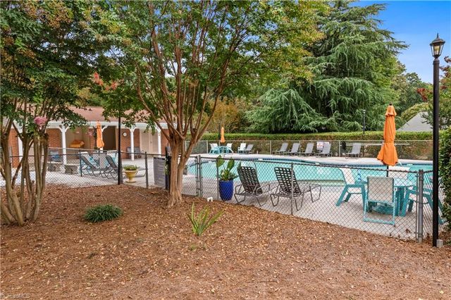 2664 Saint Johns Place, Winston-salem, NC 27106