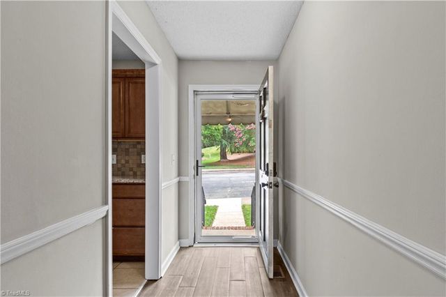 2664 Saint Johns Place, Winston-salem, NC 27106