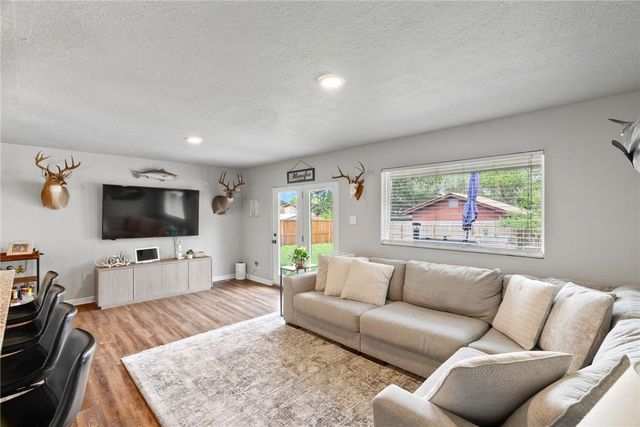 4514 White Oak Dr, Corpus Christi, TX 78410