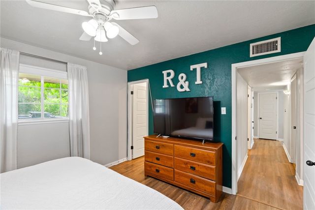 4514 White Oak Dr, Corpus Christi, TX 78410