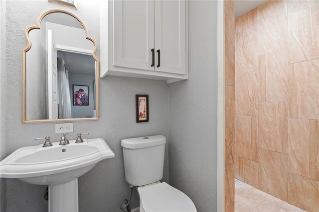 4514 White Oak Dr, Corpus Christi, TX 78410