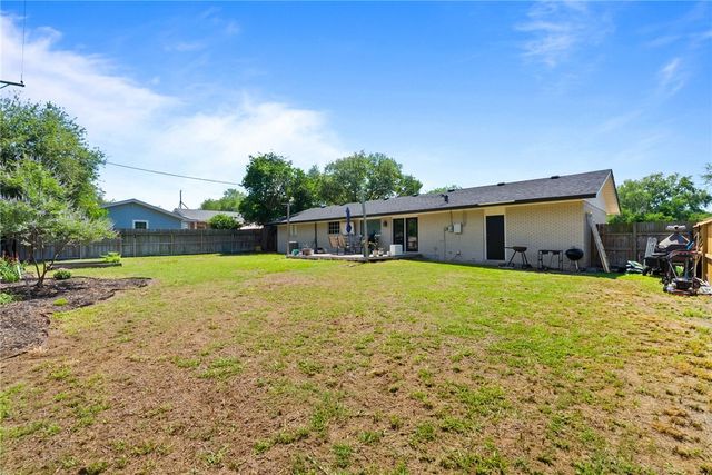 4514 White Oak Dr, Corpus Christi, TX 78410