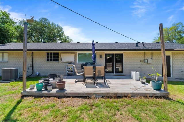4514 White Oak Dr, Corpus Christi, TX 78410