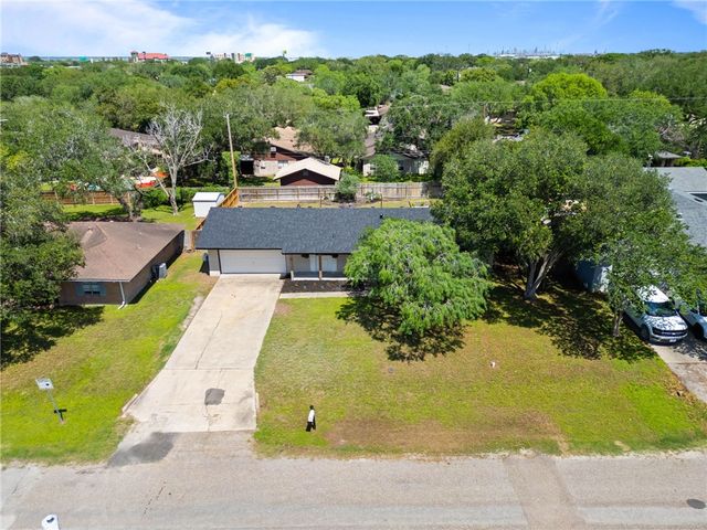 4514 White Oak Dr, Corpus Christi, TX 78410