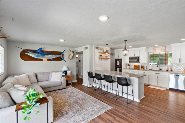 4514 White Oak Dr, Corpus Christi, TX 78410