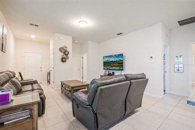 2051 CADES COVE WAY, Deland, FL 32720