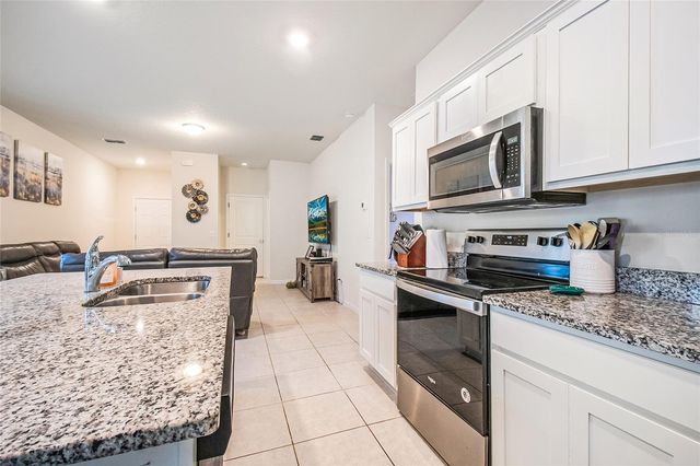 2051 CADES COVE WAY, Deland, FL 32720