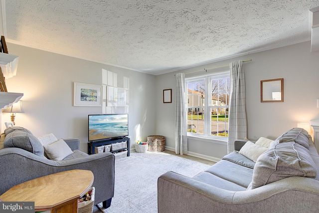 3016 N DALE LN, Bowie, MD 20716