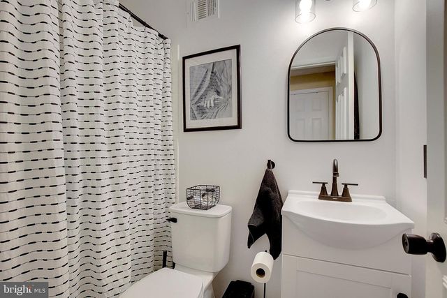 3016 N DALE LN, Bowie, MD 20716