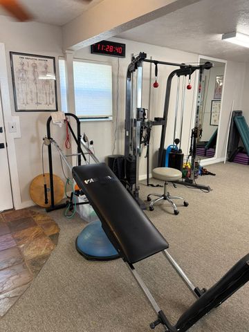 11 Main ST, Blanco, TX 78606