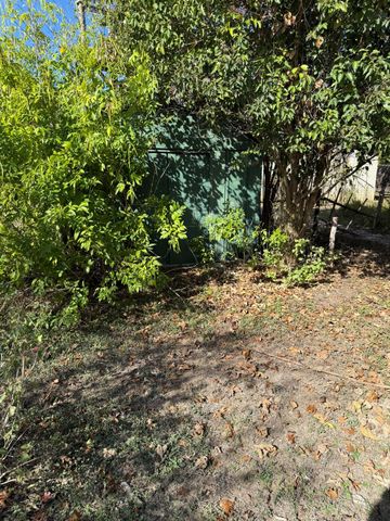 11 Main ST, Blanco, TX 78606