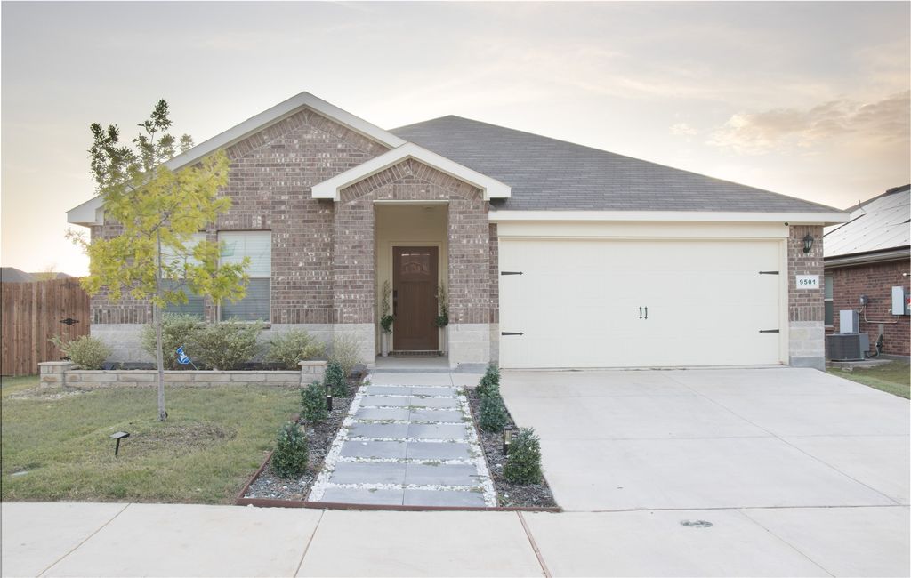 9501 Mountain Mint Drive, Fort Worth, TX 76131