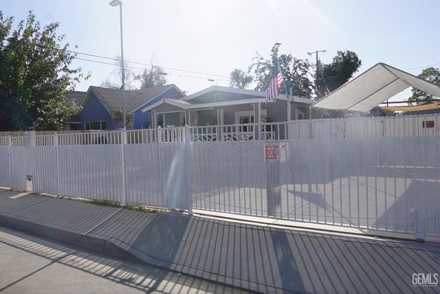 811 V Street, Bakersfield, CA 93304