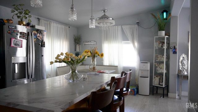 811 V Street, Bakersfield, CA 93304