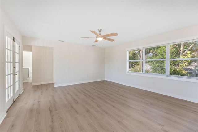 221 S HALE AVENUE, Tampa, FL 33609