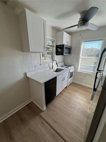 221 S HALE AVENUE, Tampa, FL 33609