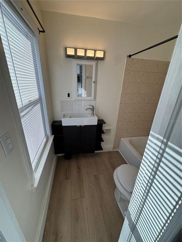 221 S HALE AVENUE, Tampa, FL 33609